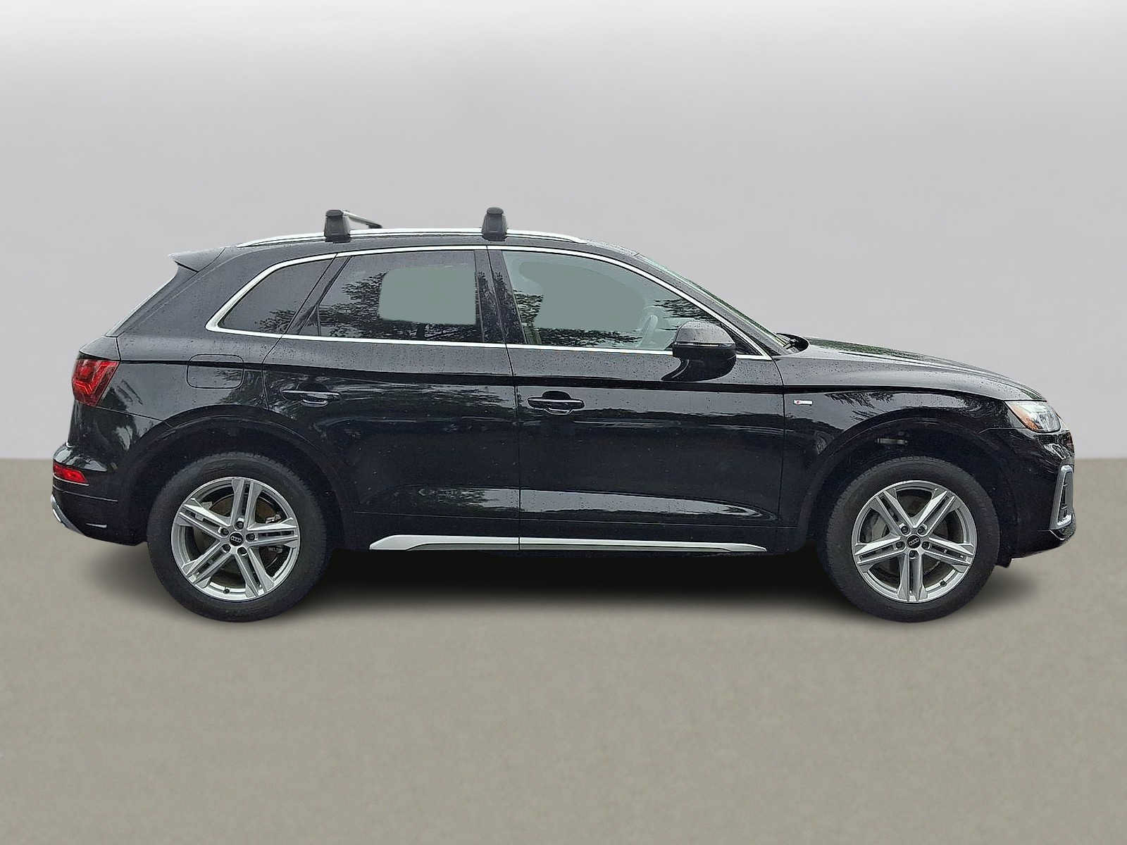 Certified 2024 Audi Q5 e Premium w/ Convenience Package AWD/4WD image 32