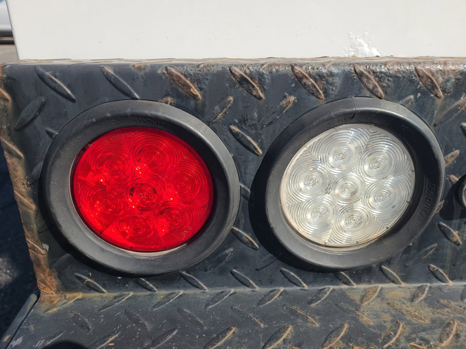 Used 2018 RAM 2500 Tradesman w/ Chrome Appearance Group image 24