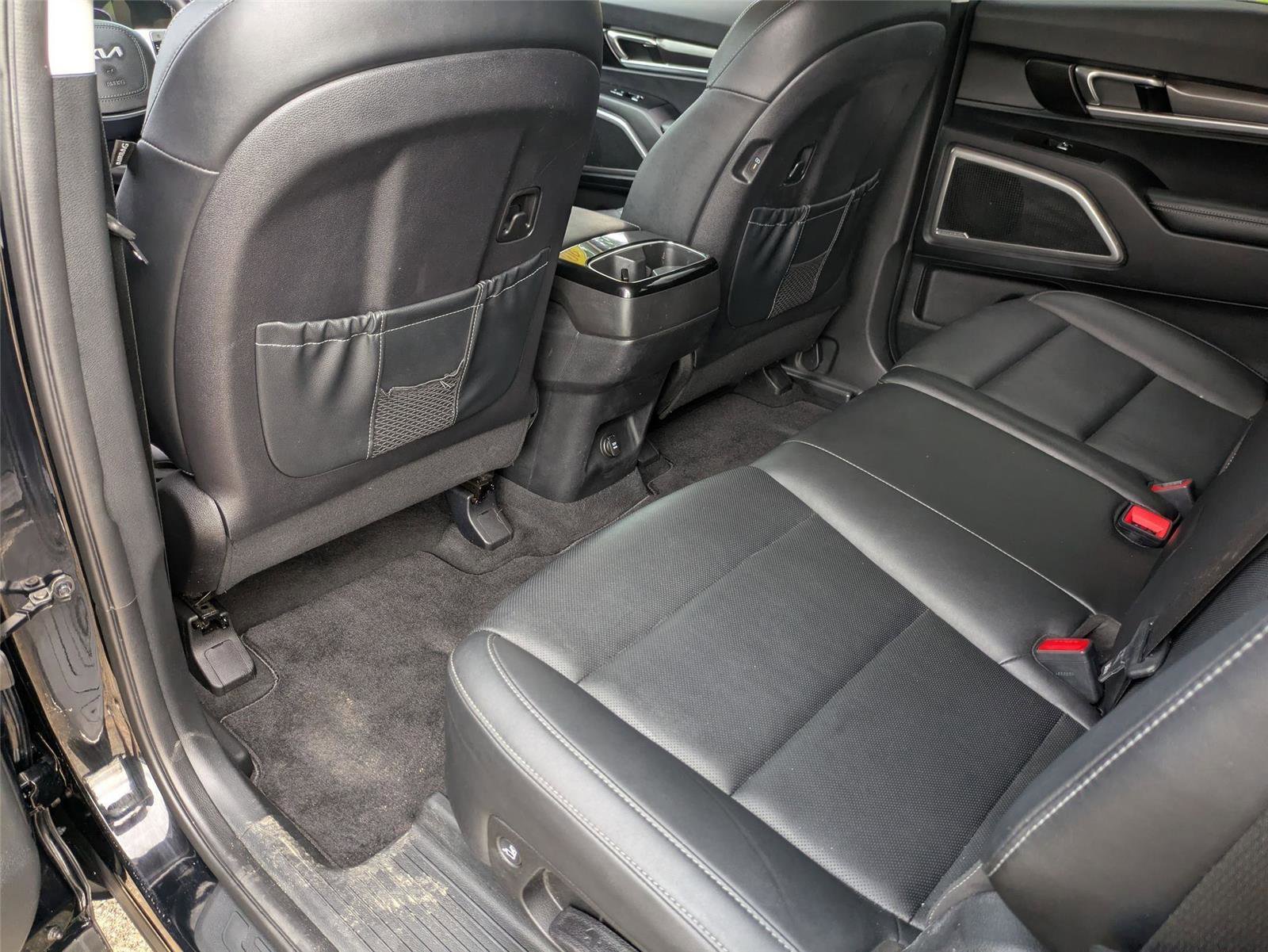 Used 2023 Kia Telluride LX image 35