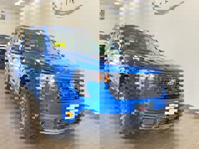 New 2025 Ford Maverick XLT w/ Equipment Group 302A image 2