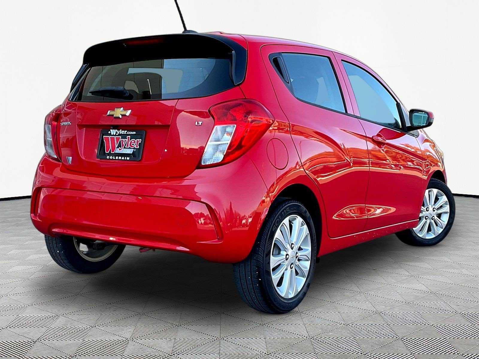 Used 2016 Chevrolet Spark LT FWD image 6