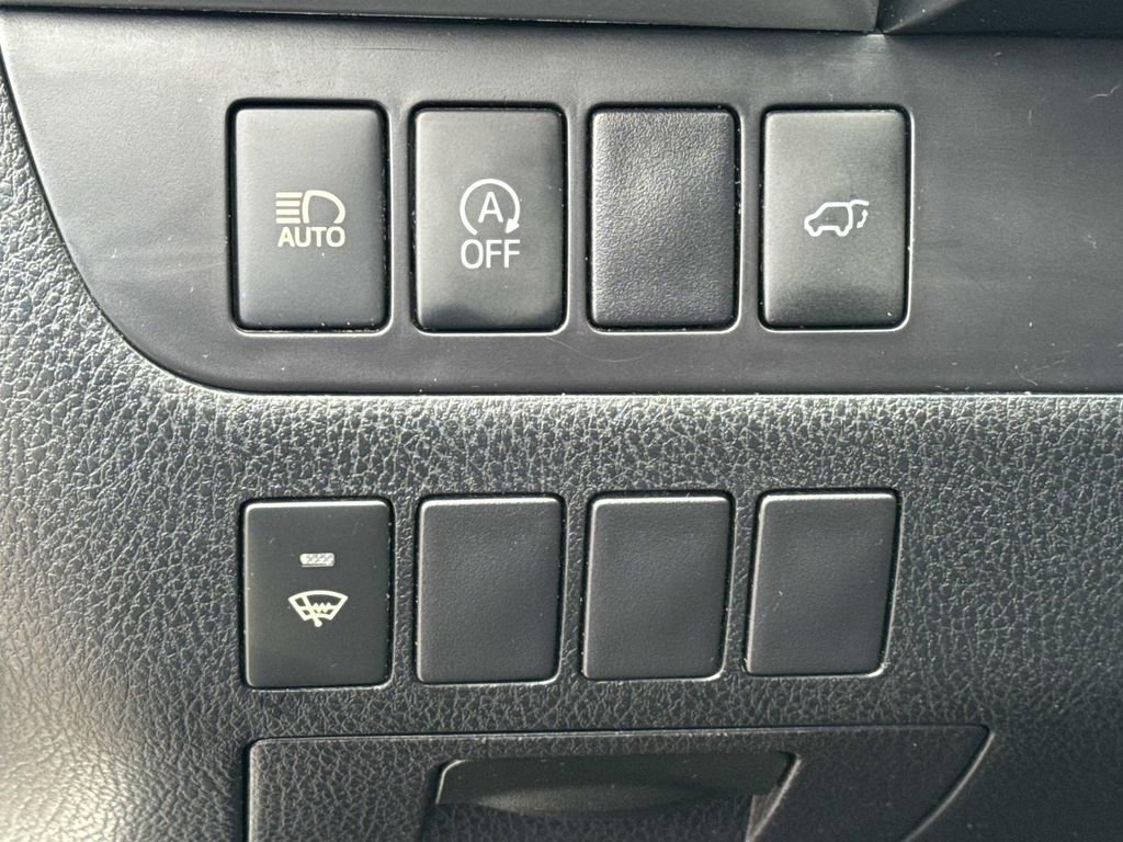 Used 2017 Toyota Highlander XLE image 23