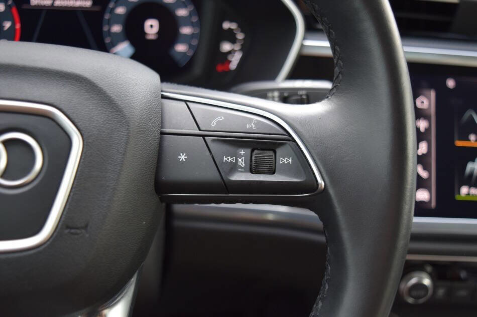 Used 2022 Audi Q3 2.0T Premium w/ Convenience Package AWD/4WD image 66