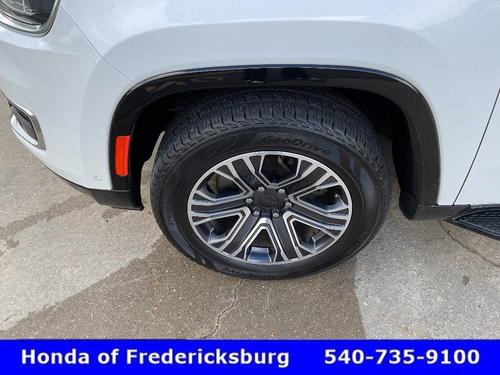 Used 2024 Jeep Wagoneer Series II w/ Flexible Seating Group AWD/4WD image 10