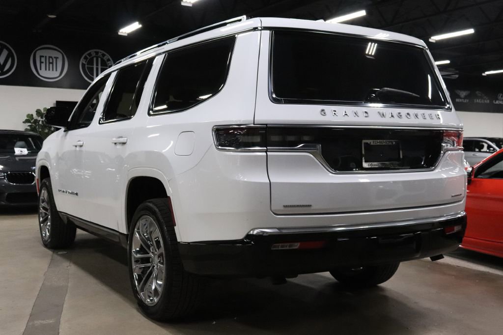 Used 2023 Jeep Grand Wagoneer Series II w/ Premium Group II image 3
