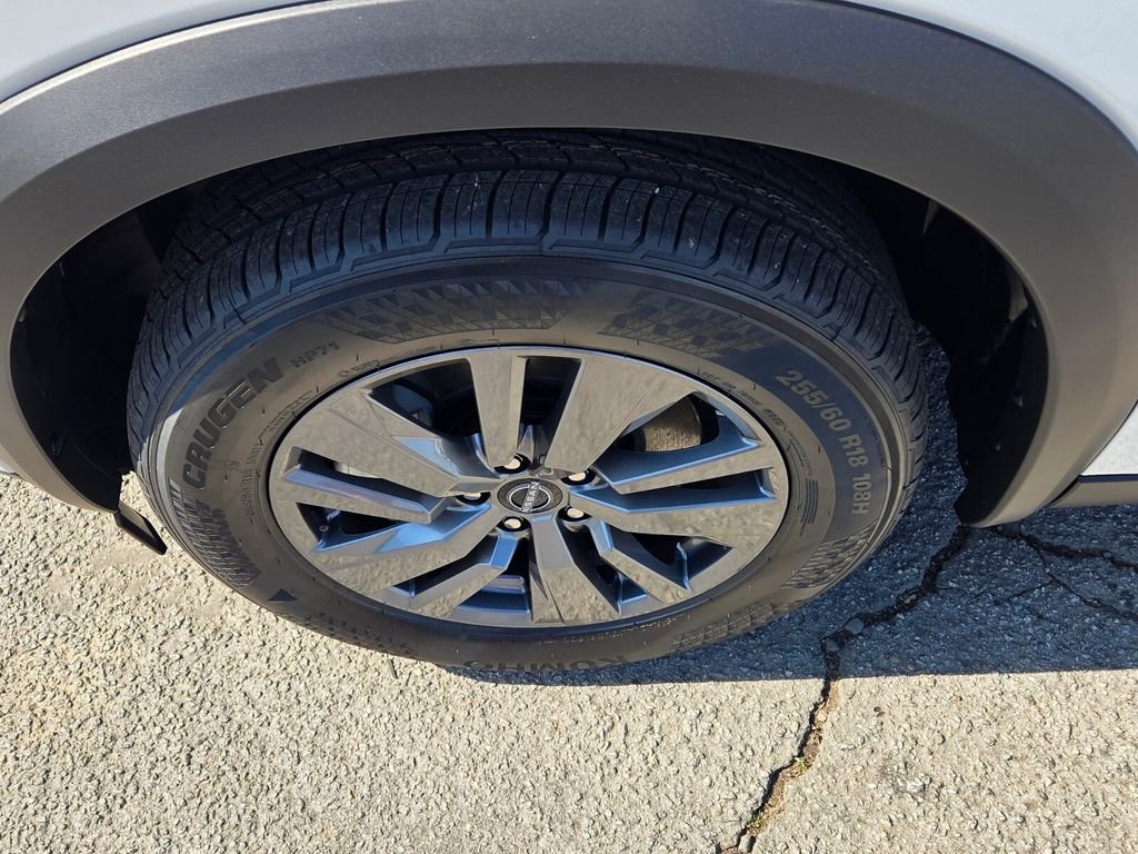 New 2026 Nissan Pathfinder SV image 17