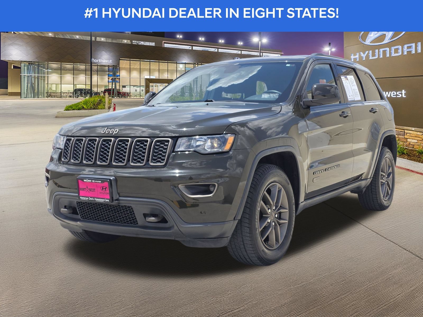 Used 2016 Jeep Grand Cherokee Laredo 75th Anniversary AWD/4WD image 2