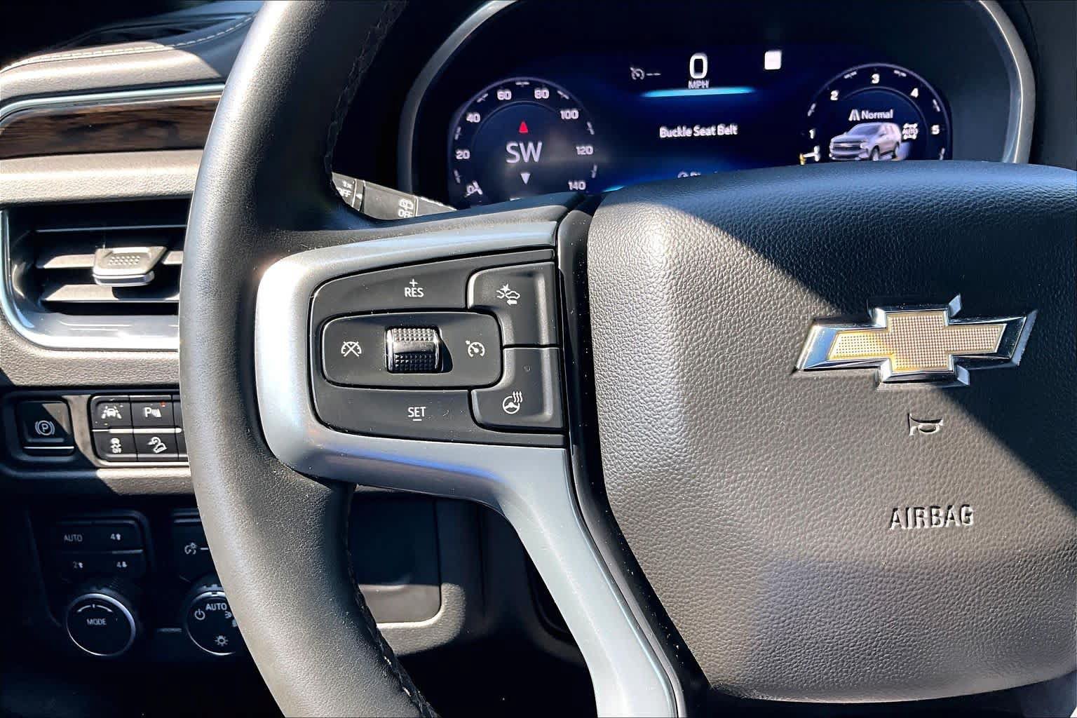Used 2023 Chevrolet Tahoe Premier AWD/4WD image 24