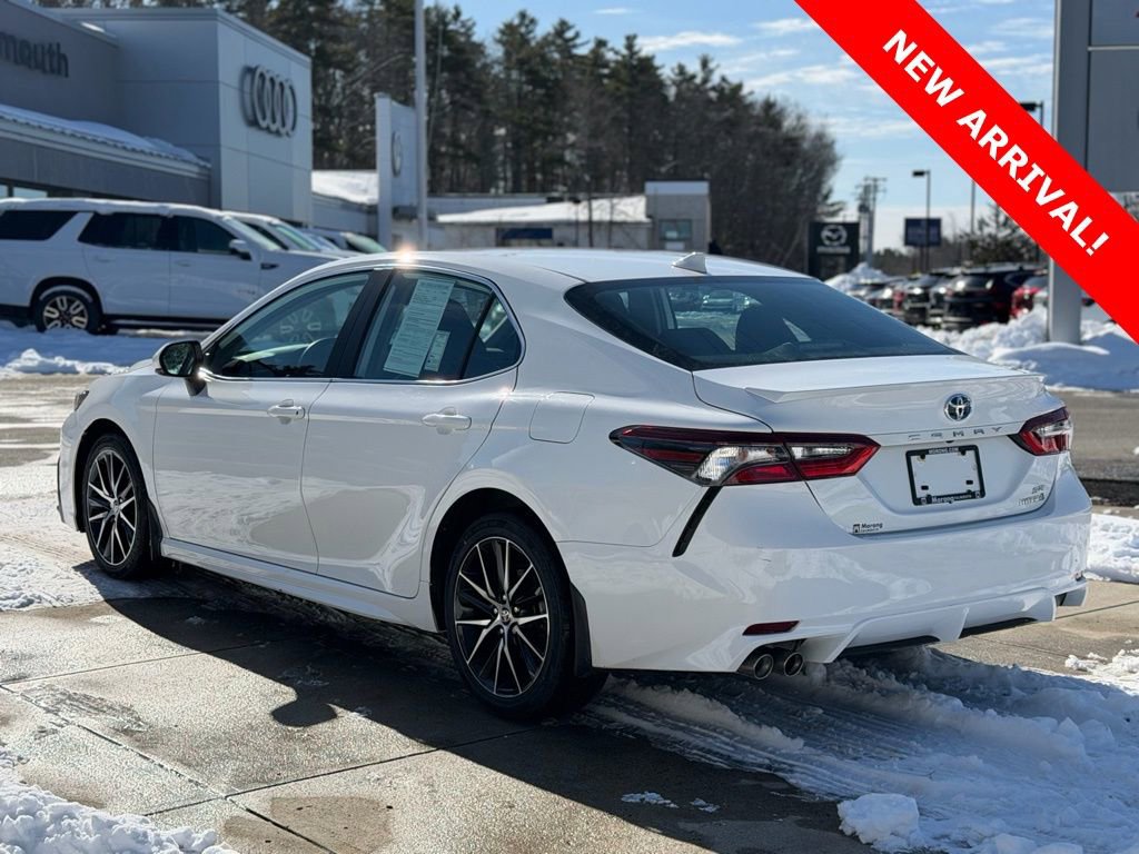 Used 2024 Toyota Camry SE image 13