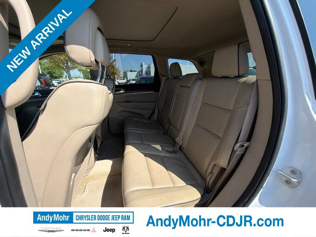 Used 2017 Jeep Grand Cherokee Overland AWD/4WD image 14