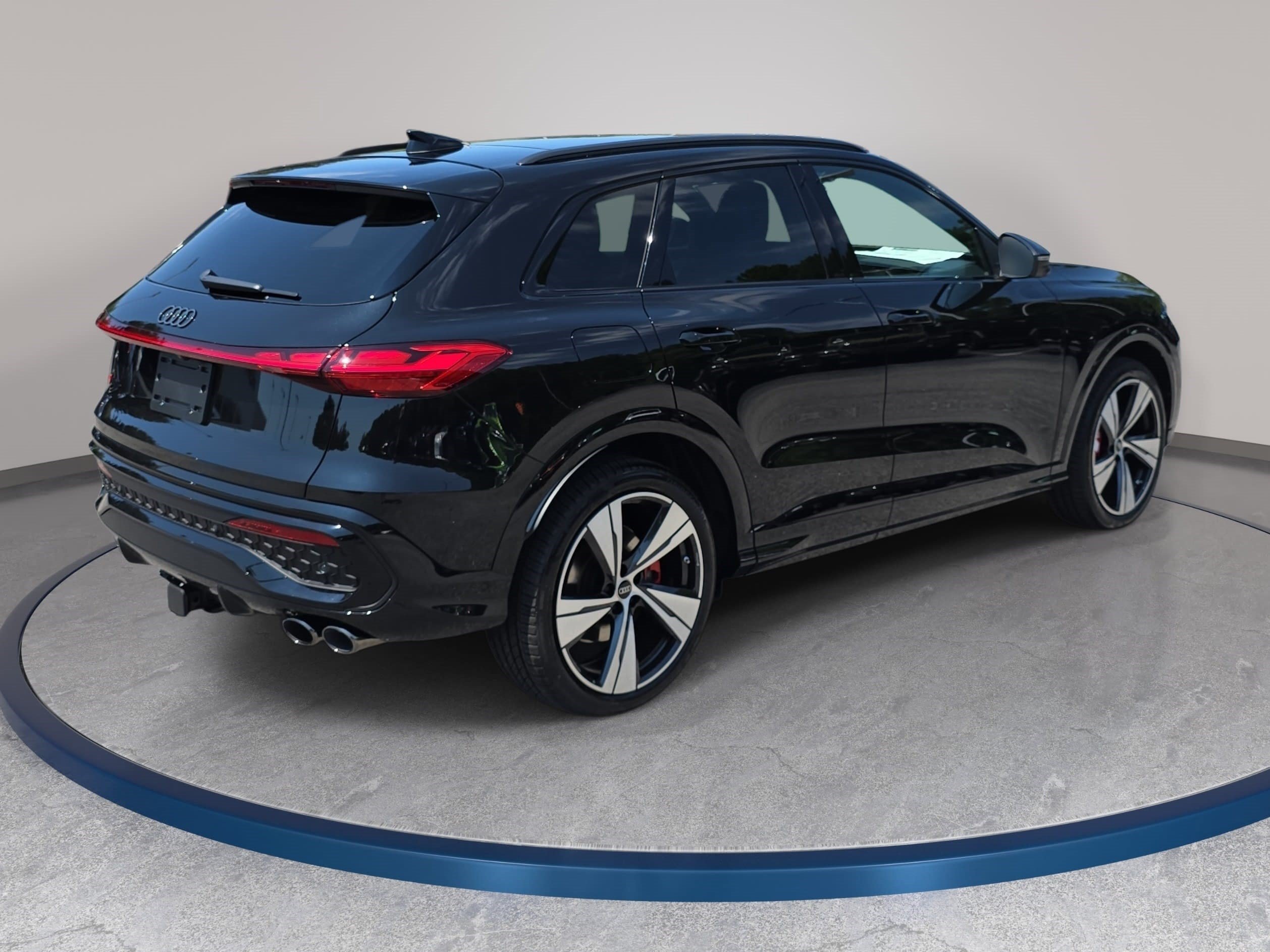 New 2026 Audi SQ5 Prestige AWD/4WD image 5