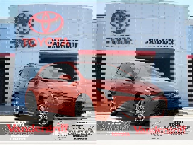 Used 2025 Toyota Corolla SE image 1