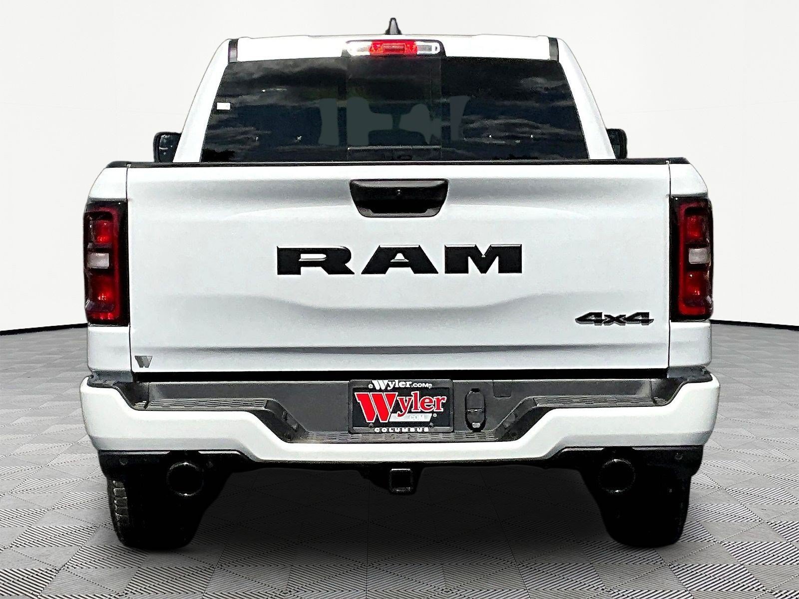 New 2026 RAM 1500 Express AWD/4WD image 5
