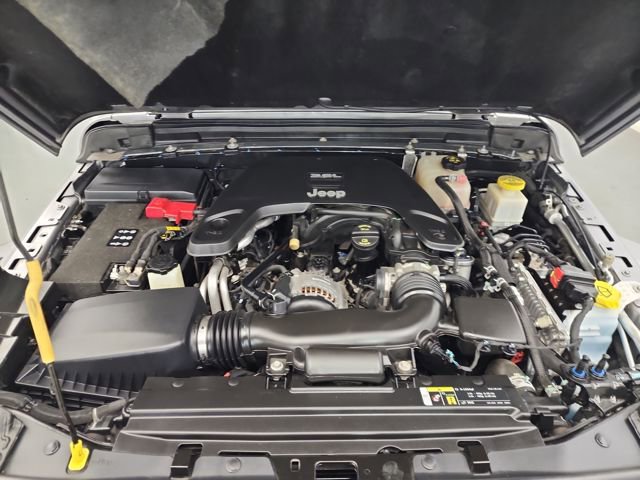 Used 2020 Jeep Gladiator Overland image 36