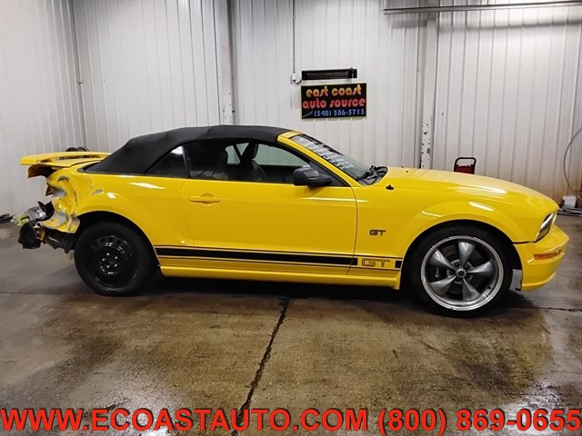 Used 2005 Ford Mustang GT Premium RWD image 2