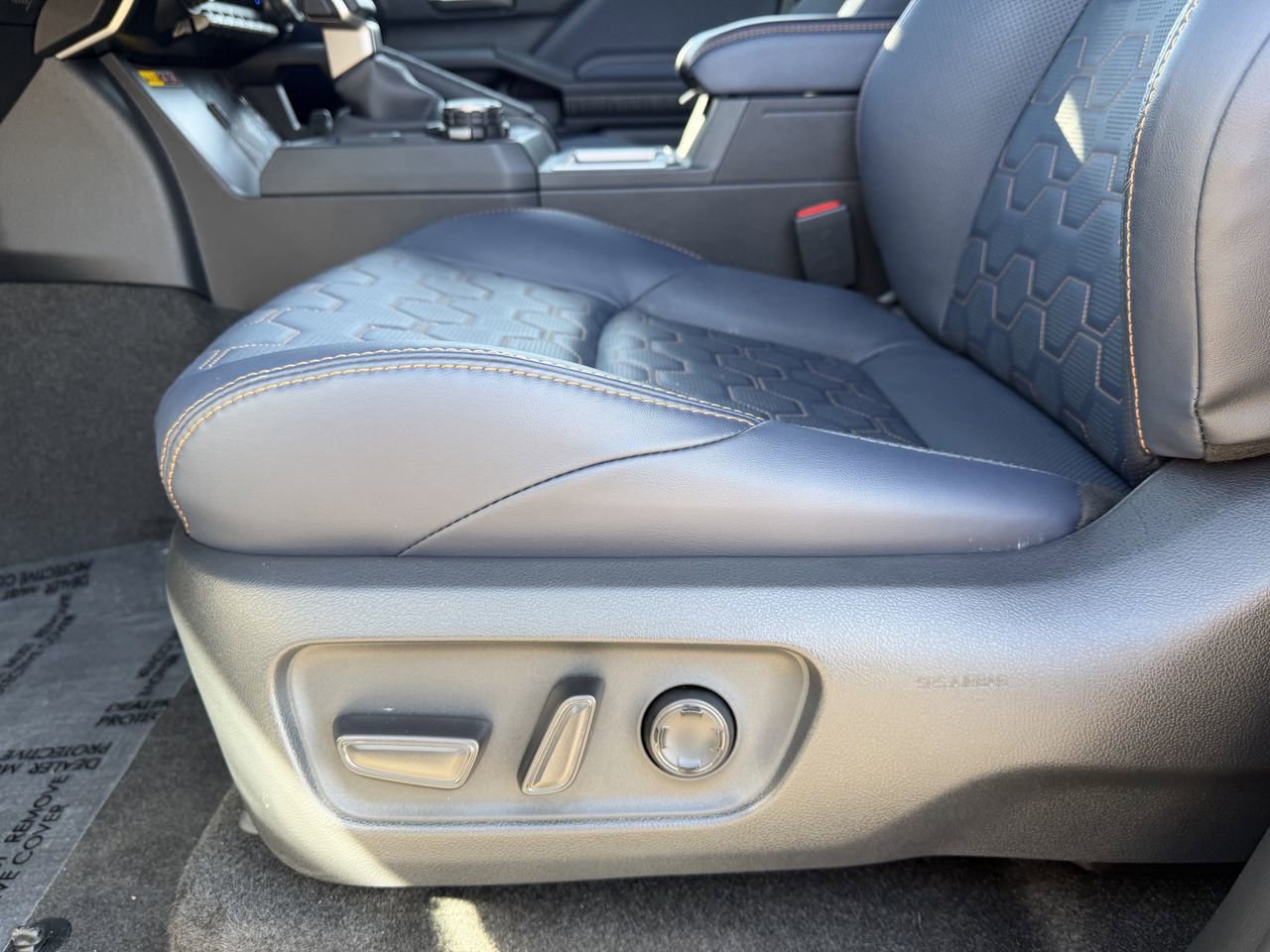 Used 2025 Toyota 4Runner 4WD image 24