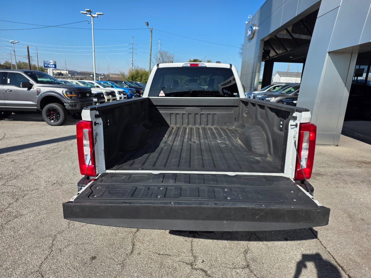 Used 2025 Ford F350 XLT AWD/4WD image 6