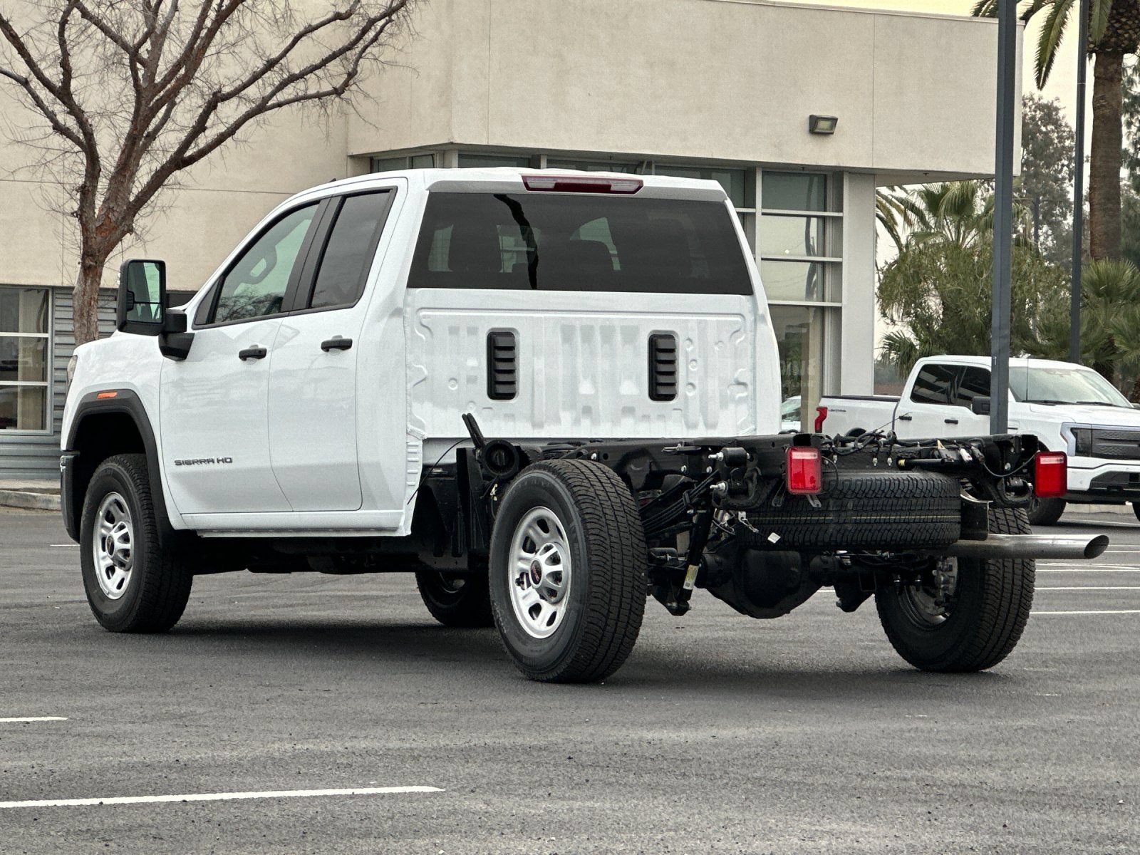 New 2026 GMC Sierra 3500 Pro w/ Convenience Package RWD image 6