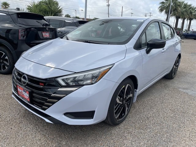New 2025 Nissan Versa SR w/ Trunk Package image 3