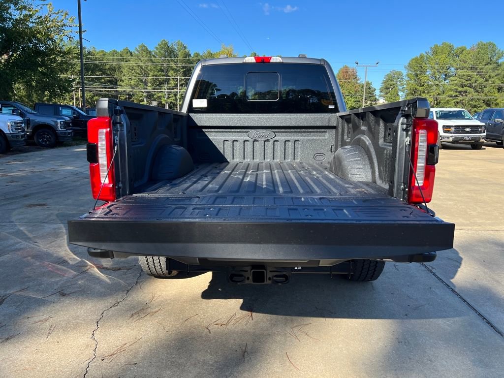 New 2026 Ford F250 Lariat w/ Black Appearance Package image 19