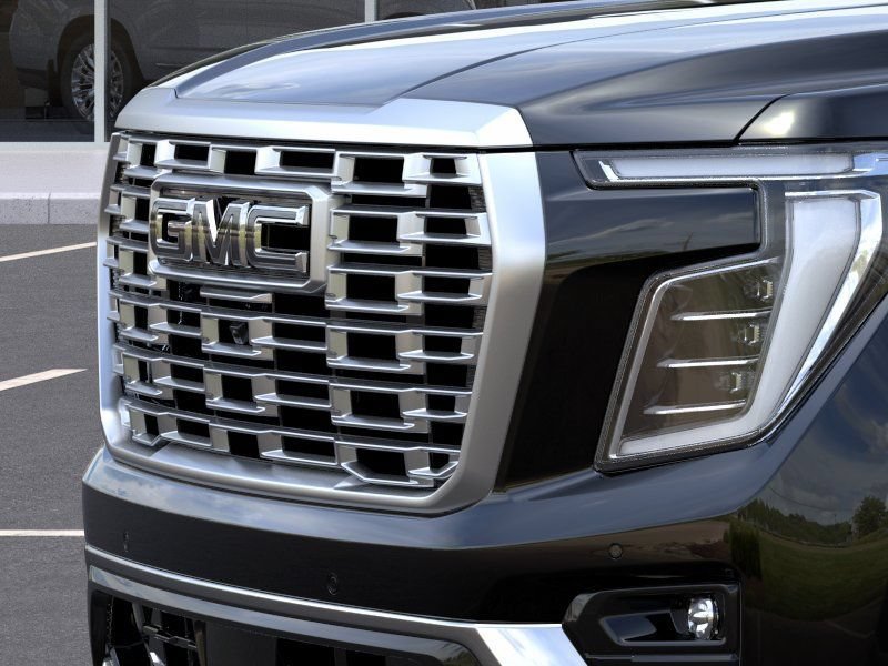 New 2026 GMC Yukon Denali w/ Sun & Power Step Package AWD/4WD image 13