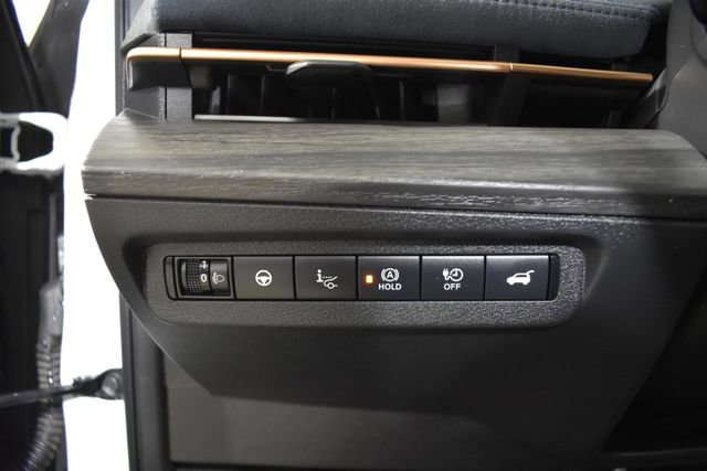Certified 2023 Nissan Ariya AWD/4WD image 14