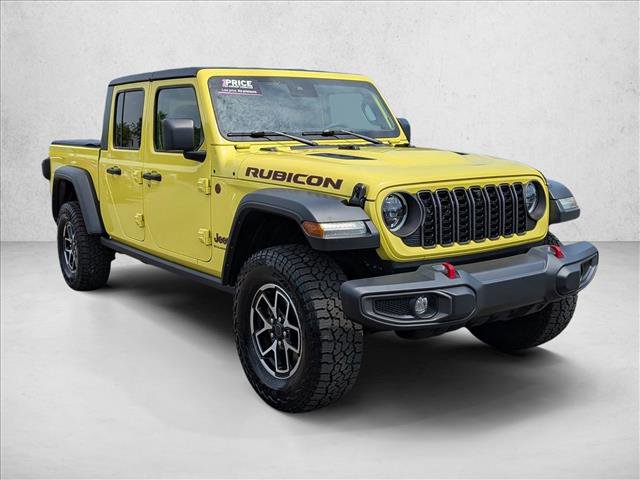 Used 2024 Jeep Gladiator Rubicon w/ Technology Group AWD/4WD image 3