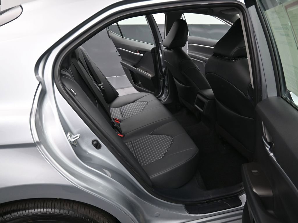 Certified 2023 Toyota Camry SE FWD image 31