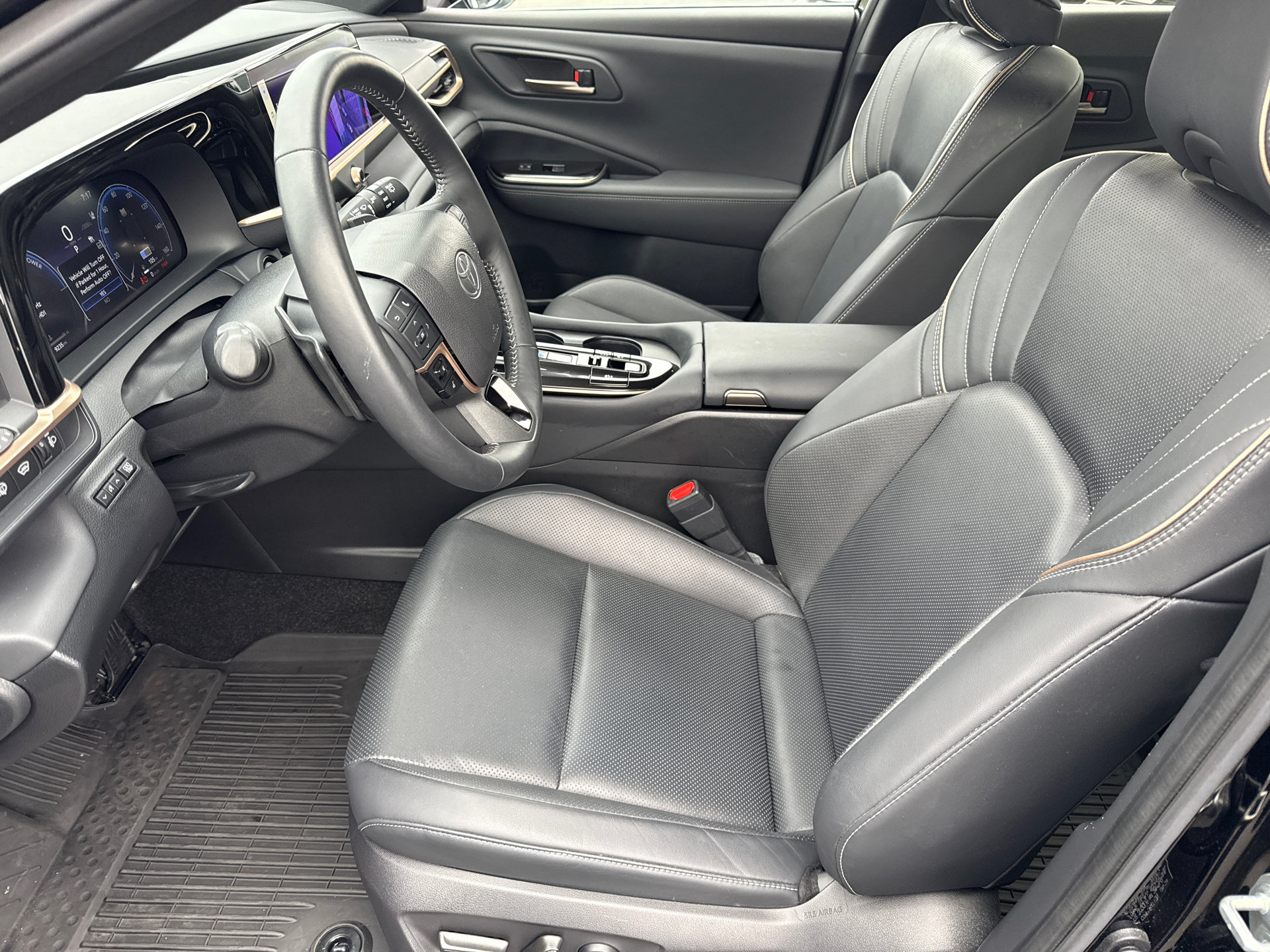 Certified 2025 Toyota Crown Signia AWD/4WD image 22