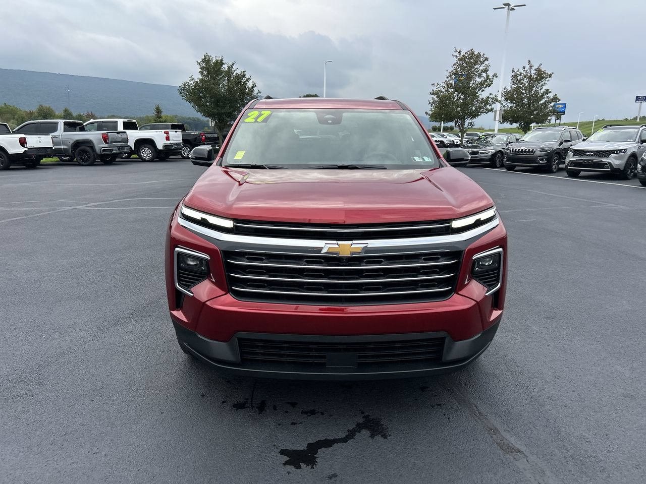 New 2027 Chevrolet Traverse LT w/ Driver Confidence Package AWD/4WD image 2