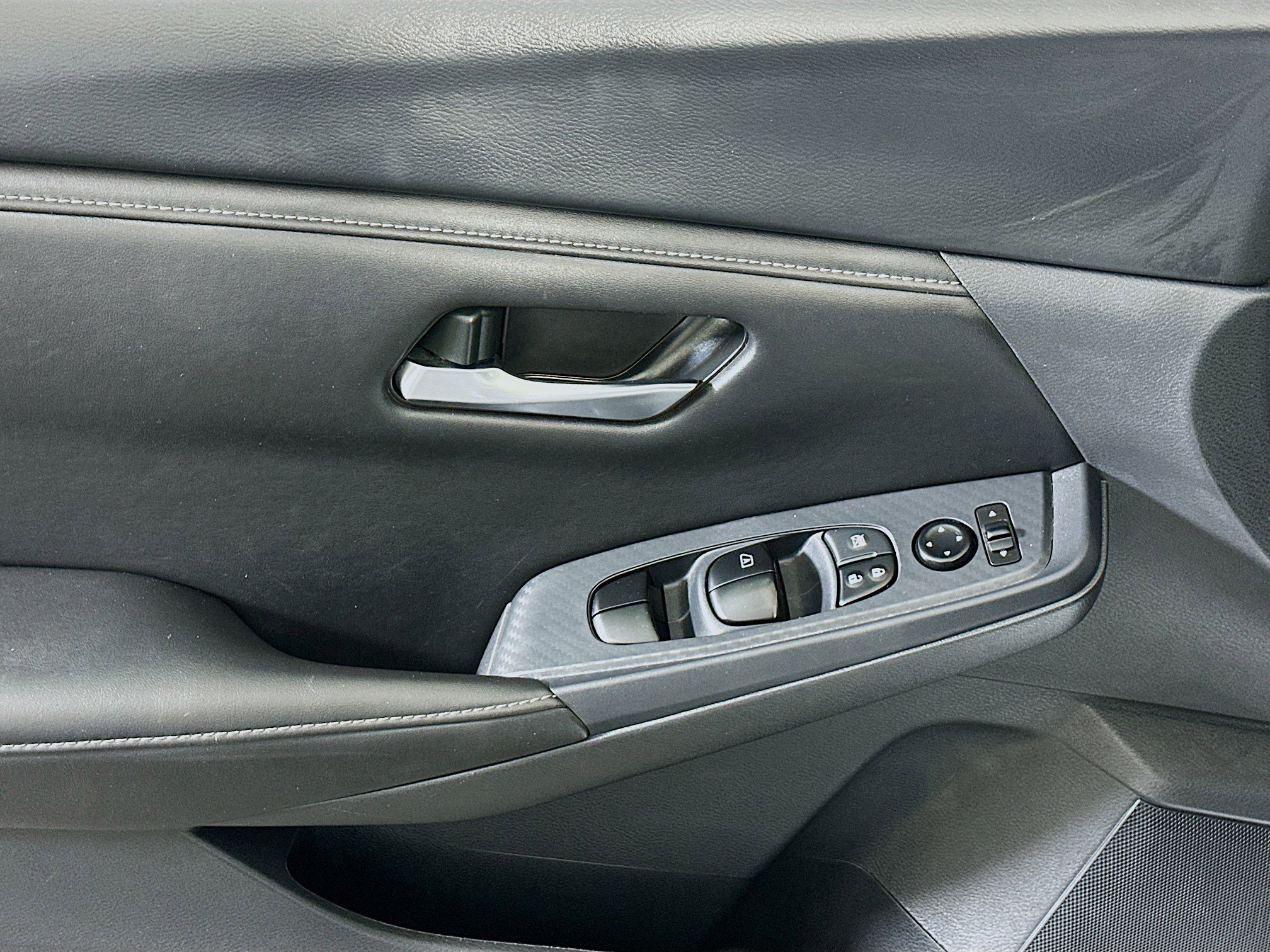 Used 2024 Nissan Sentra SV image 15
