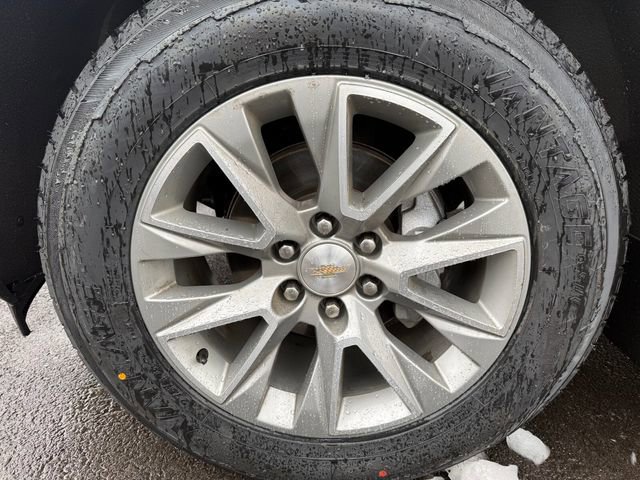 Used 2020 Chevrolet Silverado 1500 High Country w/ Technology Package image 10