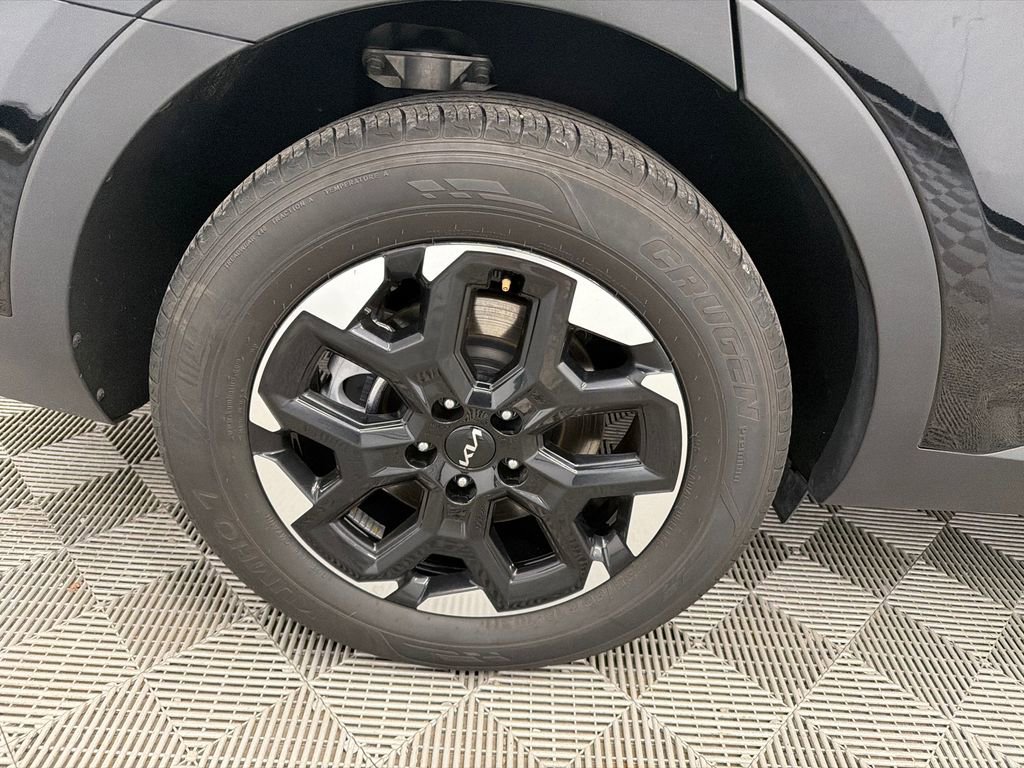 Used 2024 Kia Sorento S FWD image 18