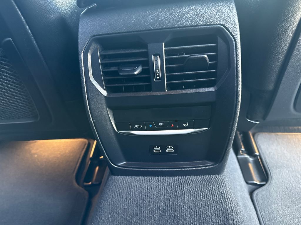 Used 2023 BMW i4 eDrive40 w/ M Sport Package image 41