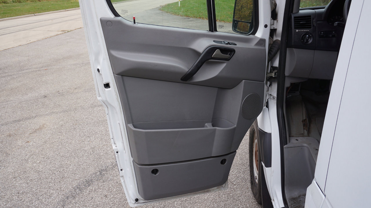 Used 2012 Mercedes-Benz Sprinter 2500 w/ Additional Battery Pkg image 22