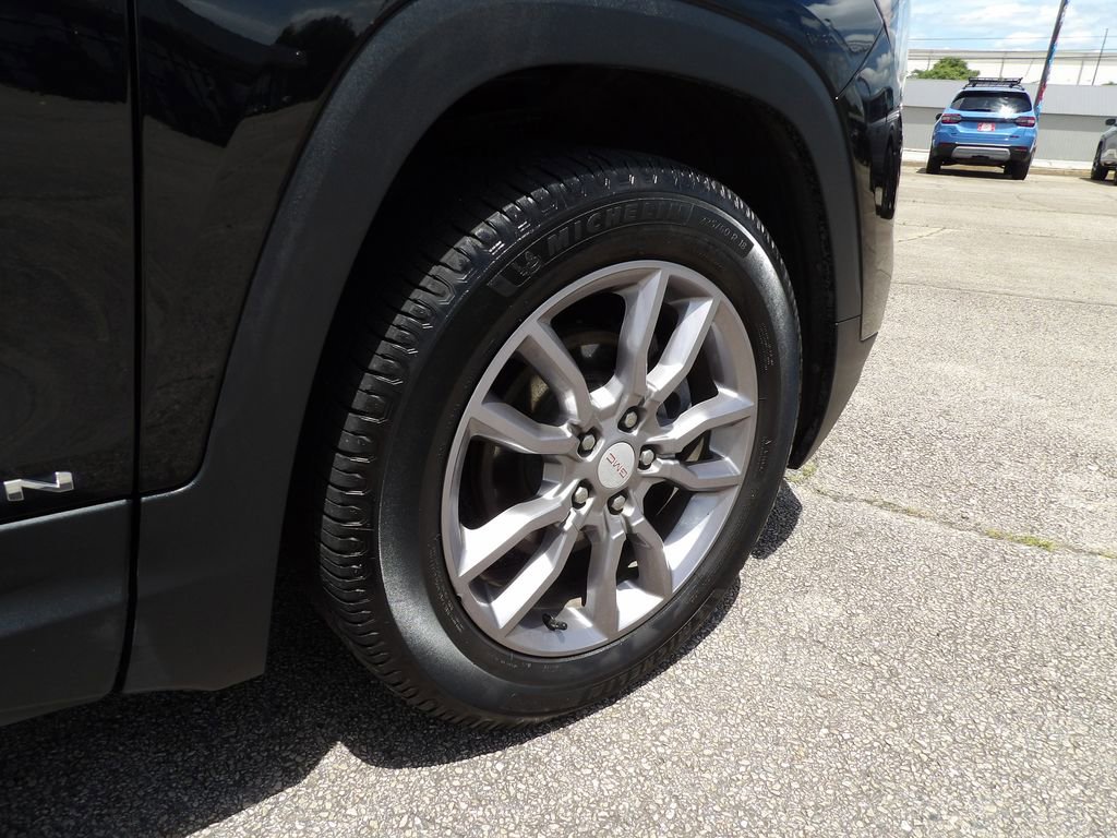 Used 2022 GMC Terrain SLT w/ Infotainment Package II AWD/4WD image 12