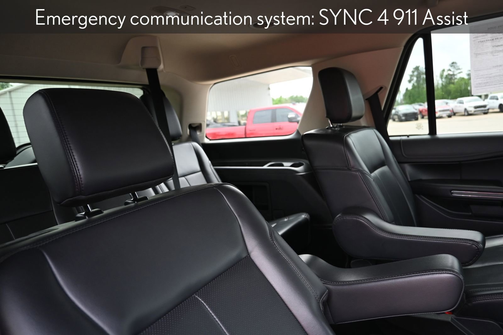 Used 2024 Ford Expedition XLT image 34