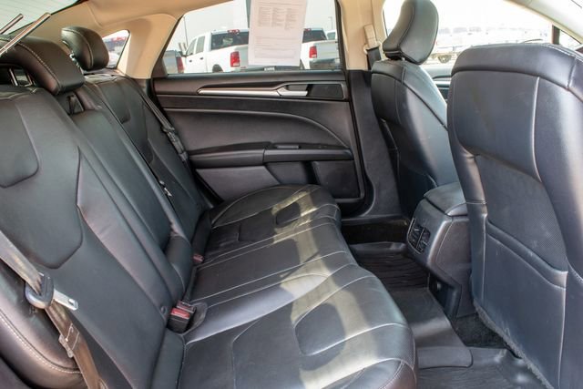 Used 2020 Ford Fusion Energi Titanium FWD image 21