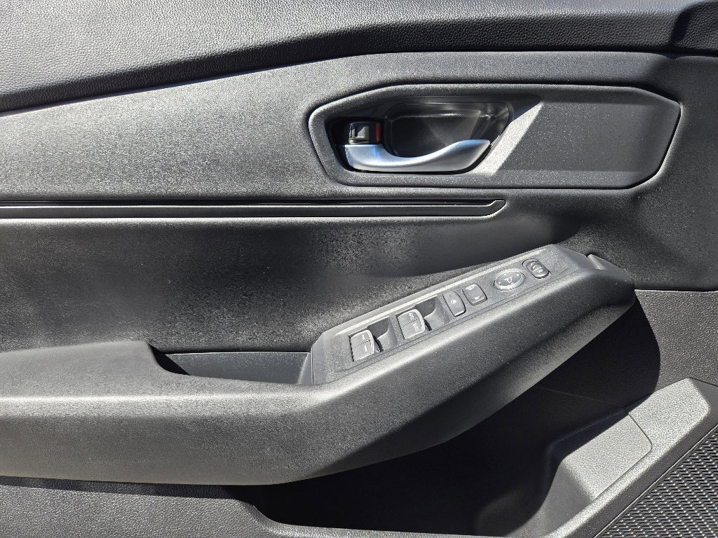 Used 2025 Honda Accord SE image 25