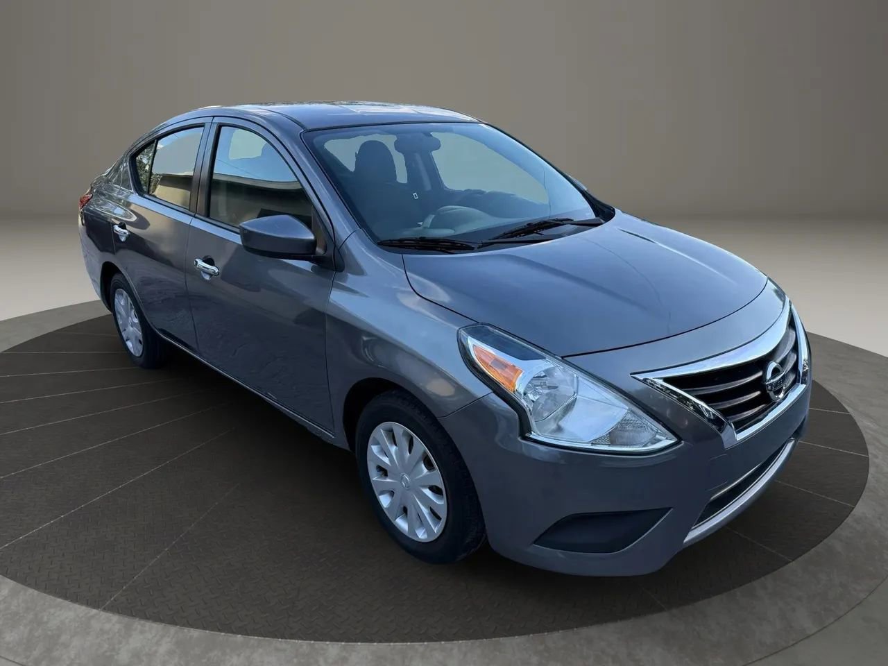 Used 2019 Nissan Versa SV image 7