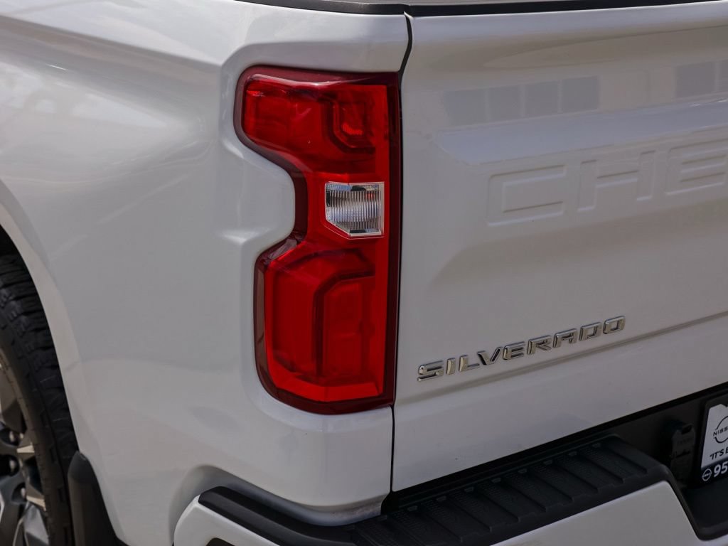 Used 2024 Chevrolet Silverado 1500 RST w/ Convenience Package II AWD/4WD image 7