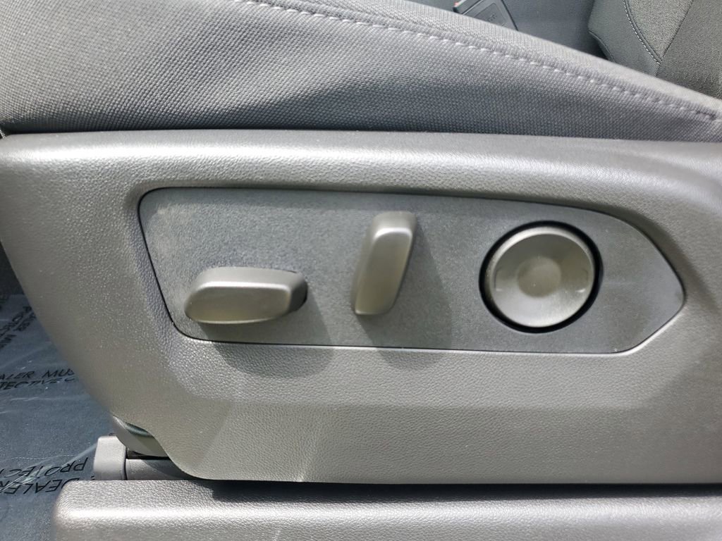 New 2026 Chevrolet Silverado 1500 RST w/ Redline Edition image 9