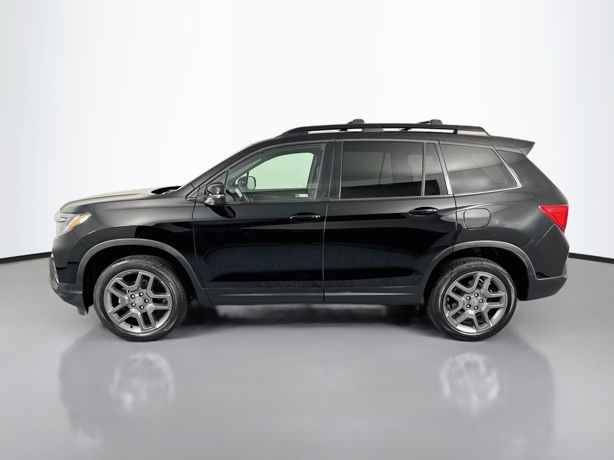 Certified 2023 Honda Passport EX-L image 8