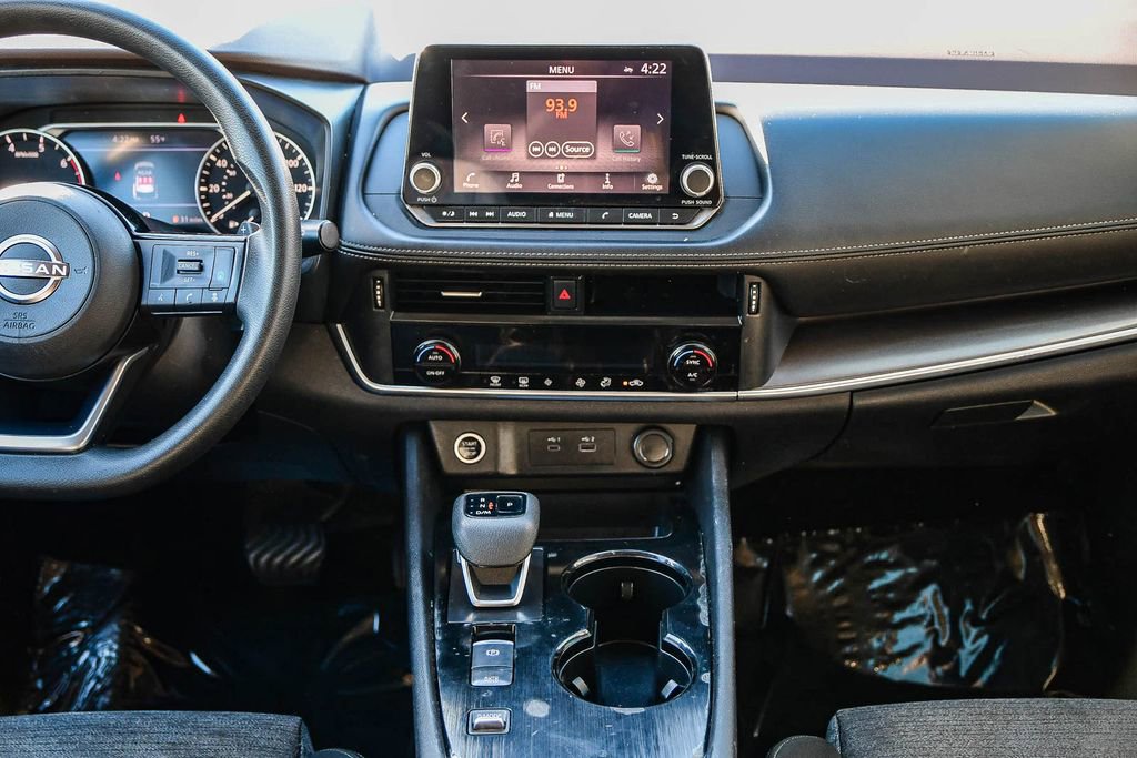 Used 2023 Nissan Rogue SV image 14