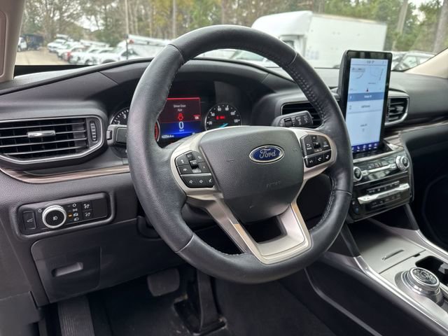 Used 2023 Ford Explorer Limited w/ Limited Technology Package image 23