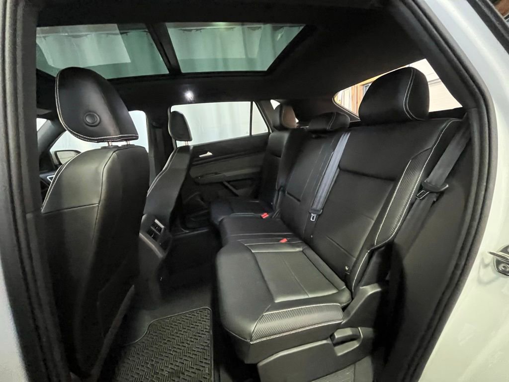 Certified 2023 Volkswagen Atlas Cross Sport SE w/ Panoramic Sunroof Package image 25