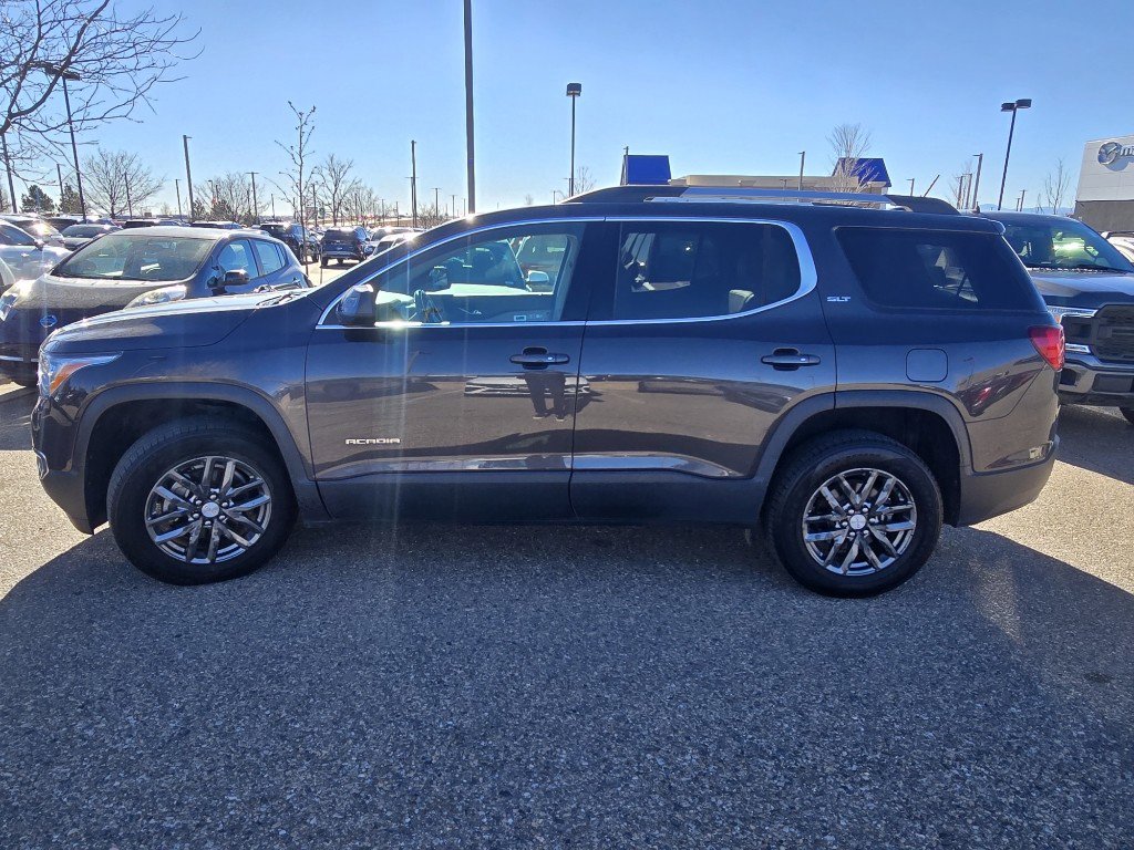 Used 2018 GMC Acadia SLT image 2
