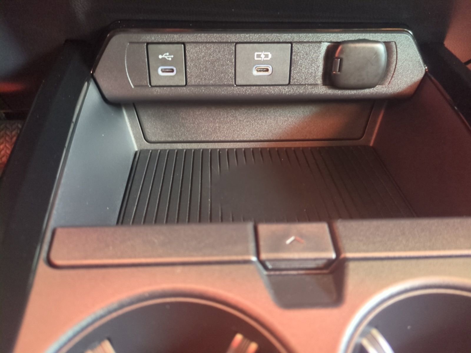 Certified 2026 Toyota Prius Plug-In Hybrid FWD image 19