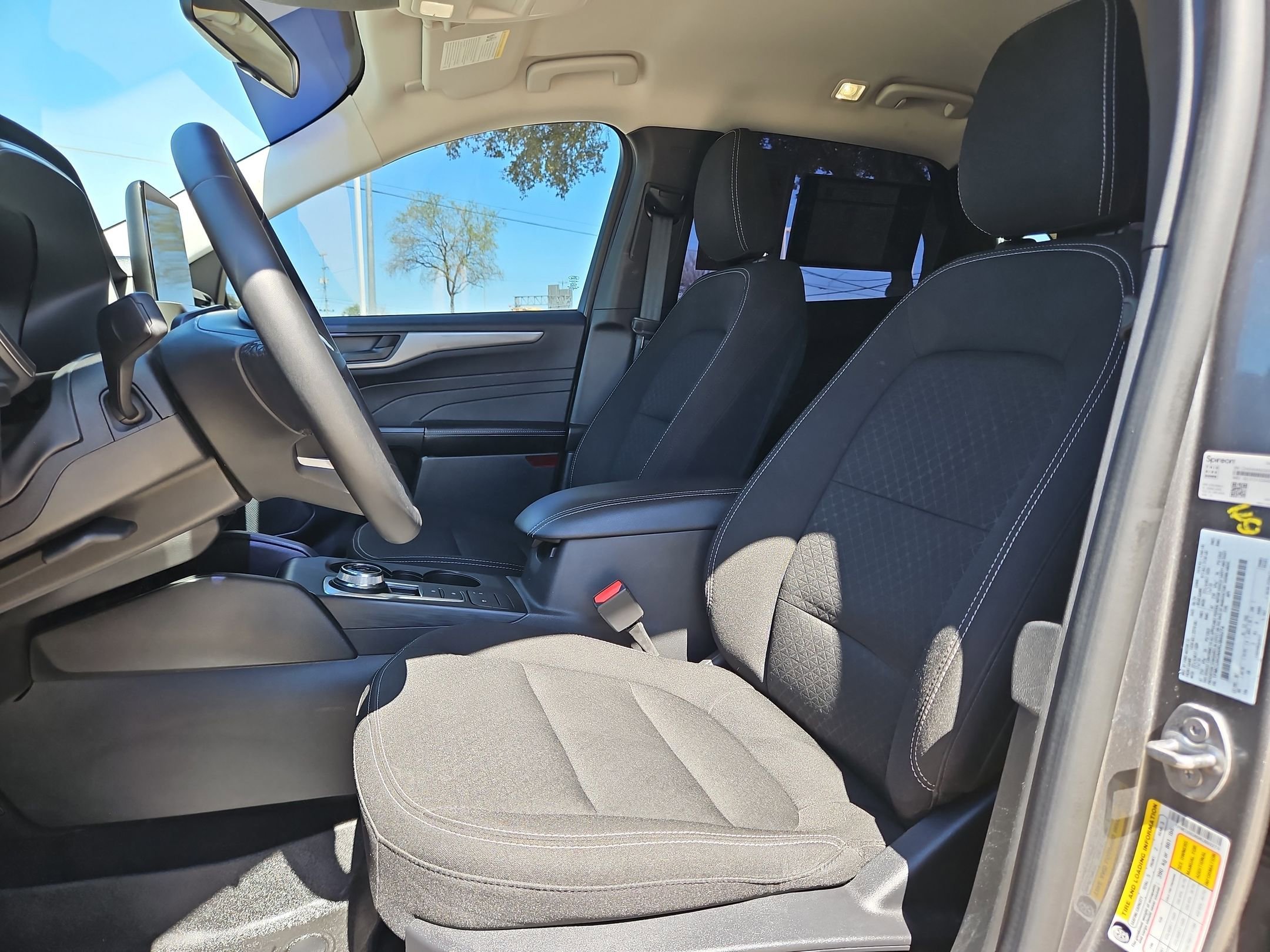 Used 2024 Ford Escape Active image 9