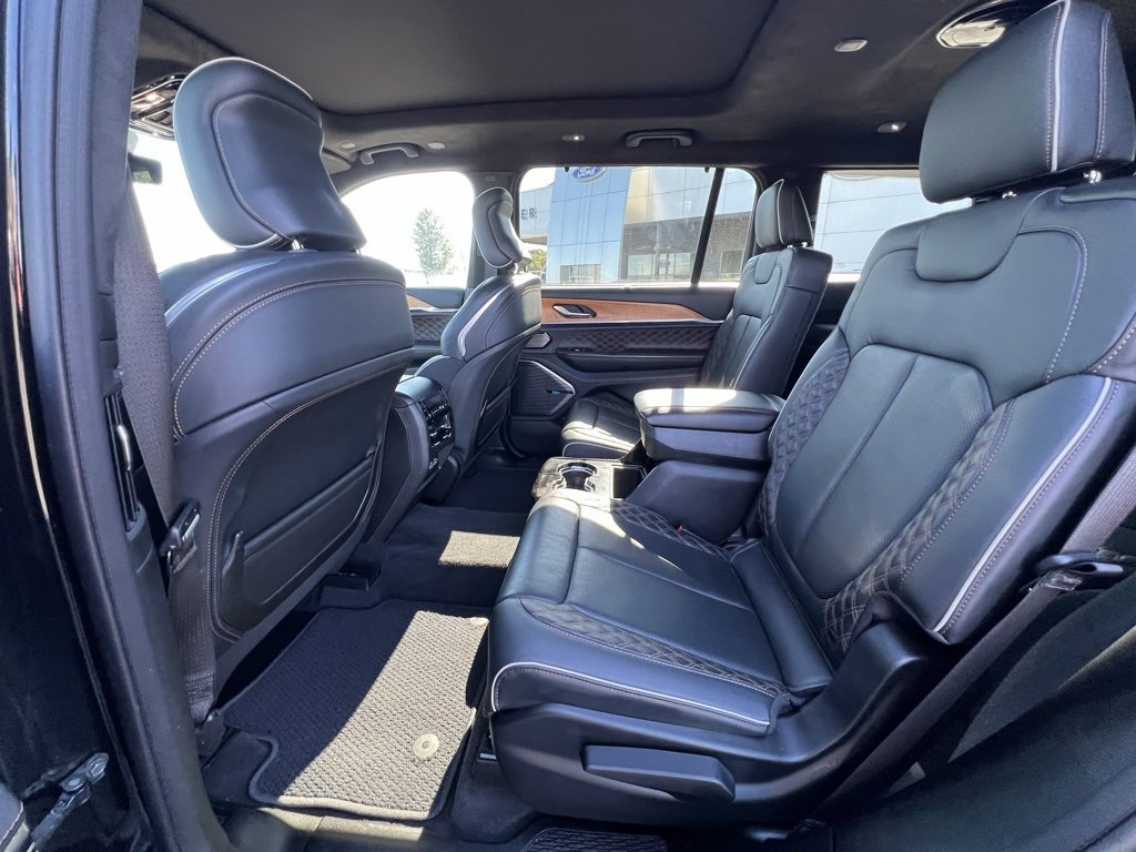 Used 2022 Jeep Grand Cherokee L Summit image 18